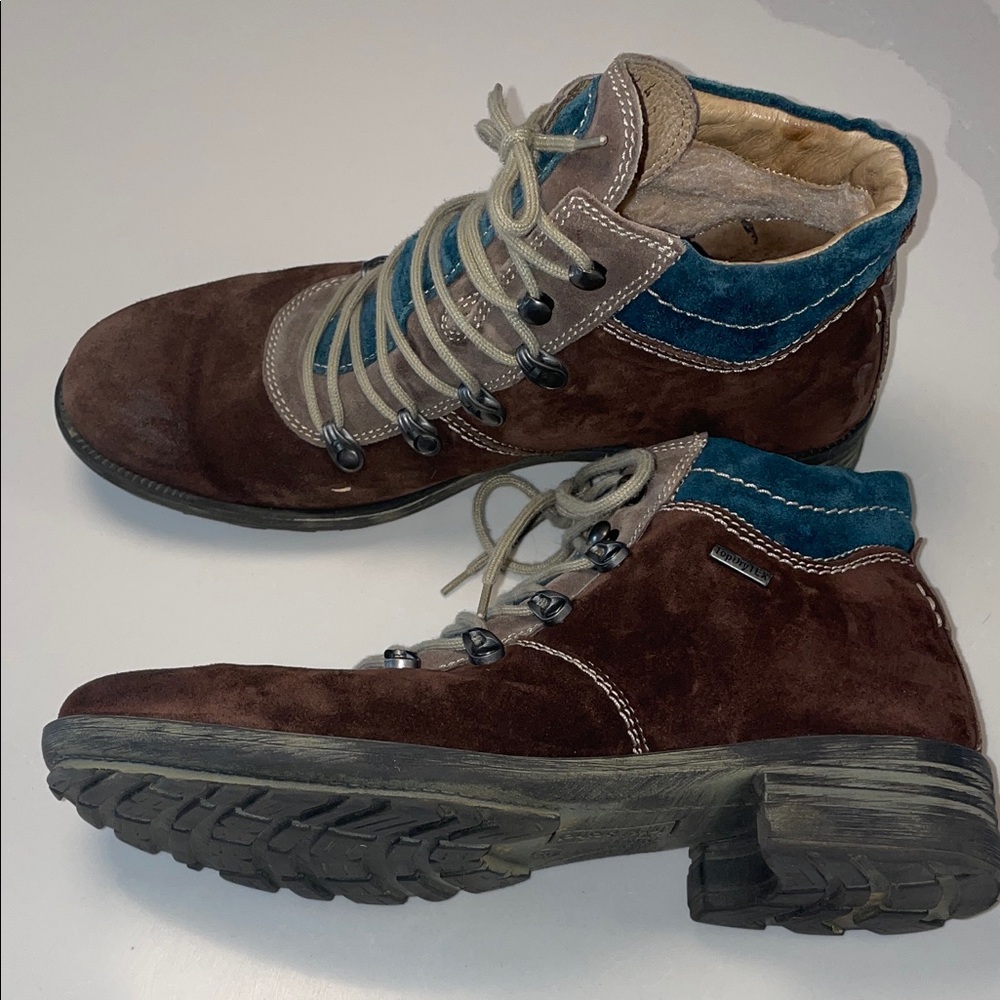 Women’s Joseph Seibel  Brown and Teal Hiking Boots. 41 /10  granola gorpcore